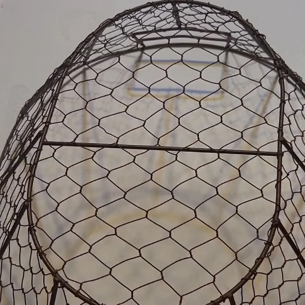 Wire Basket with Handle - Brown